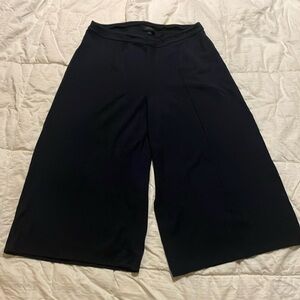 Navy blue wide leg capris